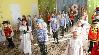 8 марта в подготовительной группе. Утренник в детском саду.