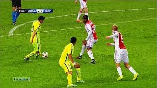 Lionel Messi ● 22 Oddly Satisfying Nutmegs Only HE Can Do in Football ¡! ||HD||