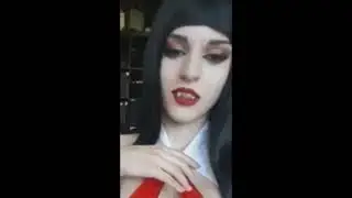 Vampirella - Cosplay - vampire fangs