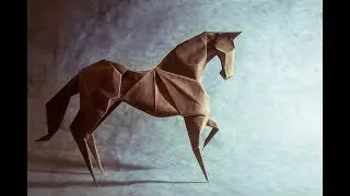 Origami horse by Hideo Komatsu