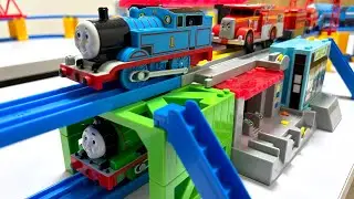 Plarail (Thomas the Tank Engine) ☆ 4 stations and 2-level course