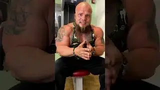 Тяга верхнего блока! Одно из моих постоянных упражнений на спину!!!