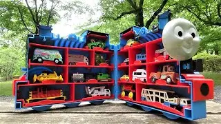 Big Thomas Carry Case & 17 Trains ☆#2　Japan Tomica,Disney Cars hide and seek!