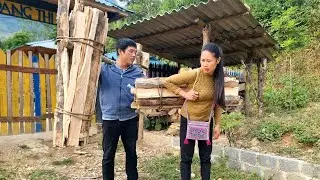 Chopping firewood to sell to pho restaurants - cutting grass to clear the road | Dang Thi Mui