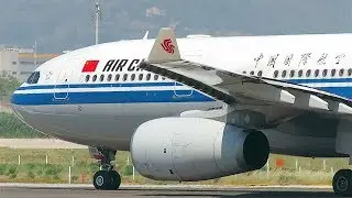 Takeoff Airbus A330-323 (Delta) - Airbus A330-200 (Air China) - Barcelona Airport