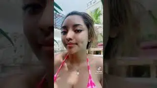 beby gekma tete gede bikini kolam renang