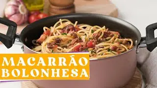 MACARRÃO AO MOLHO BOLONHESA. ALMOÇO DE DOMINGO