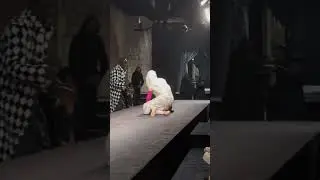 Doja Cat getting up to help the Model that fell at the Valentino Couture show in Paris