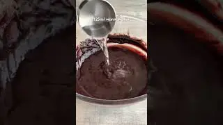 Super moist Oreo chocolate cake recipe