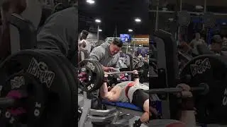 Whole Gym Watches Elite Lifter Train With Stranger…👀