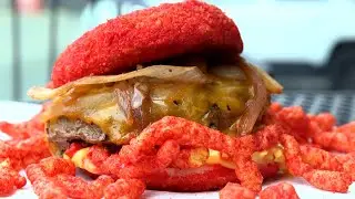 Chicago pop-up Prime Taco's Hot Cheeto burger has people waiting around the block