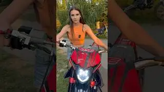 САМА собрала СВОЙ ПЕРВЫЙ мотоцикл 😱😍