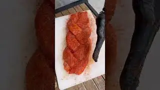 КОПЧЁНАЯ КОСИЧКА ИЗ ЛОСОСЯ 🐟🔥 Рецепт в комментариях 👍 #рецепты #short #shorts