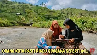 Gadis Desa Cantik Dan Rajin, Menangkap Ikan Dengan Cara Tradisional || Girl Rural Life