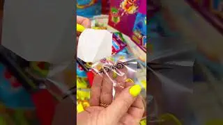 Пятка с татушкой 