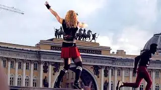 Madonna - Holiday (Sticky & Sweet Tour Live In Saint Petersburg 2009)