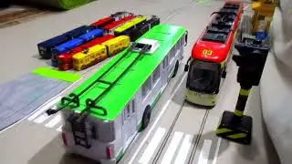 Spielzeug Straßenbahnen und Oberleitungsbusse/Dickie Toys City Liner Tram/Articulated Trolleybus
