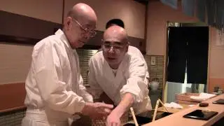 3 Michelin star Jiro Ono makes sushi in Tokyo