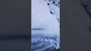 13 МАЯ ЧИЩУ СНЕГ С МАШИНЫ 