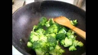 Cook  broccoli (in English)