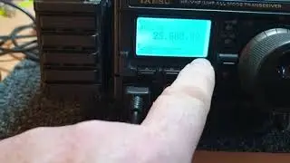 Yaesu FT897D HF Transceiver - quick general test with a walk through the menus...