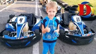 Транспорт для детей - Гоночная машинка Kart - Весёлый Дилан идет на трек смотреть Тачки для детей