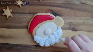 Easy decorating cookies Santa 🎅 beginner christmas gingerbread tutorial