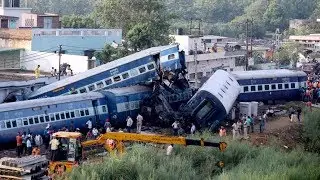 Train Crash Compilation - Shocking Train Accident Videos