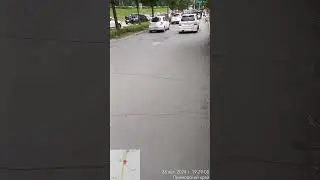 Обращение: Владивосток, Проспект Столетия Владивостока д. 68. Езда по тротуару