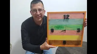 Reloj de Madera con Resina Epoxica