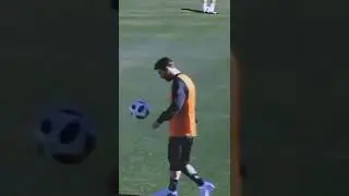 Messi nutmeg vs Reporter 🤣😂