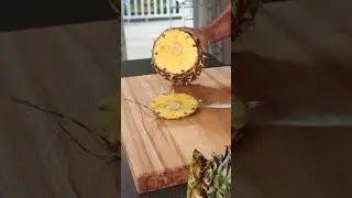 How To Cut A Pineapple Into Chunks