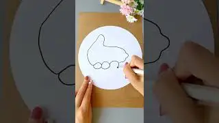 Palm drawing of a hen is simple and easy to learn, a simple drawing suitable for kindergarten child