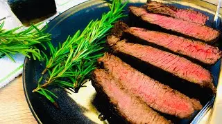 How to cook Perfect Pan-Fried Steak with Garlic, Butter and Rosemary