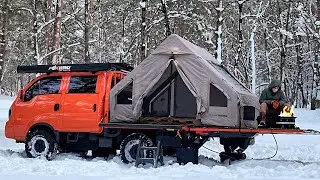 Inflatable Tent on a Small Truck, Winter Camping with Old Cat