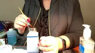 How I dispense my liquid monomer when I use acrylic powders.