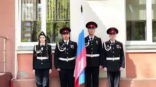 Красные гвоздики