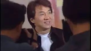 Джеки Чан и Стивен Чоу на пресс-конференции 1999 г.