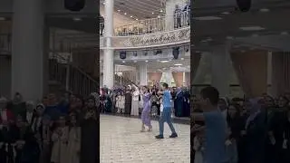 ЧЕЧЕНКА КРАСИВО ТАНЦУЕТ С ПАРНЕМ🔥 