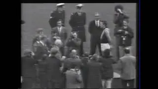 Ian Stewart Brownlow medal presentation 1971