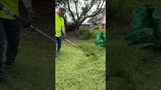 Man has EXQUISITE Lawn Mower skills. 