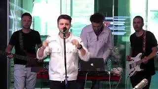 FlowMo - My beat (Live @ Virgin Radio Romania)