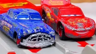 Crashed  Disney Cars Toys  Launcher Race Tournament! - Ladybird TV