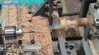 GoodCut wood lathe machine working