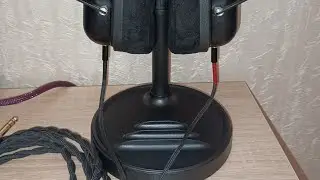 Новая подставка и наконец шнур от Hybrid Audio смог подключить с JR-C. ✌