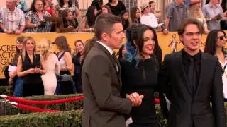 SAG Awards 2015: Ethan Hawke, Ellar Coltrane and Lorelei Linklater Red Carpet | ScreenSlam