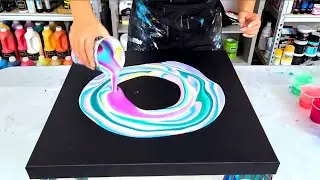 WOW! I Can't Believe Left Over Paints Made This Gorgeous Acrylic Painting! - Acrylic Pouring