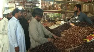 Pakistanis prepare for Muslim holy month of Ramadan