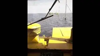 КИРОВЕЦ ЕДЕТ ПО ЗАТОПЛЕНОЙ ДОРОГЕ!!! 