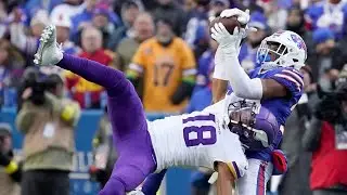 Justin Jefferson RECORD BREAKING Highlights vs Bills! (2022)